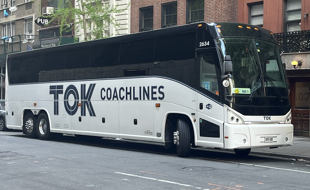 TOK Coachlines 2634 Montauk Bus Photography Flickr