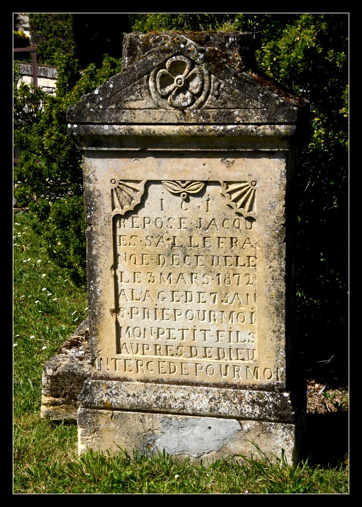 e12 StAntoine du Breuilh le vieux cimetière de St Aul… Flickr