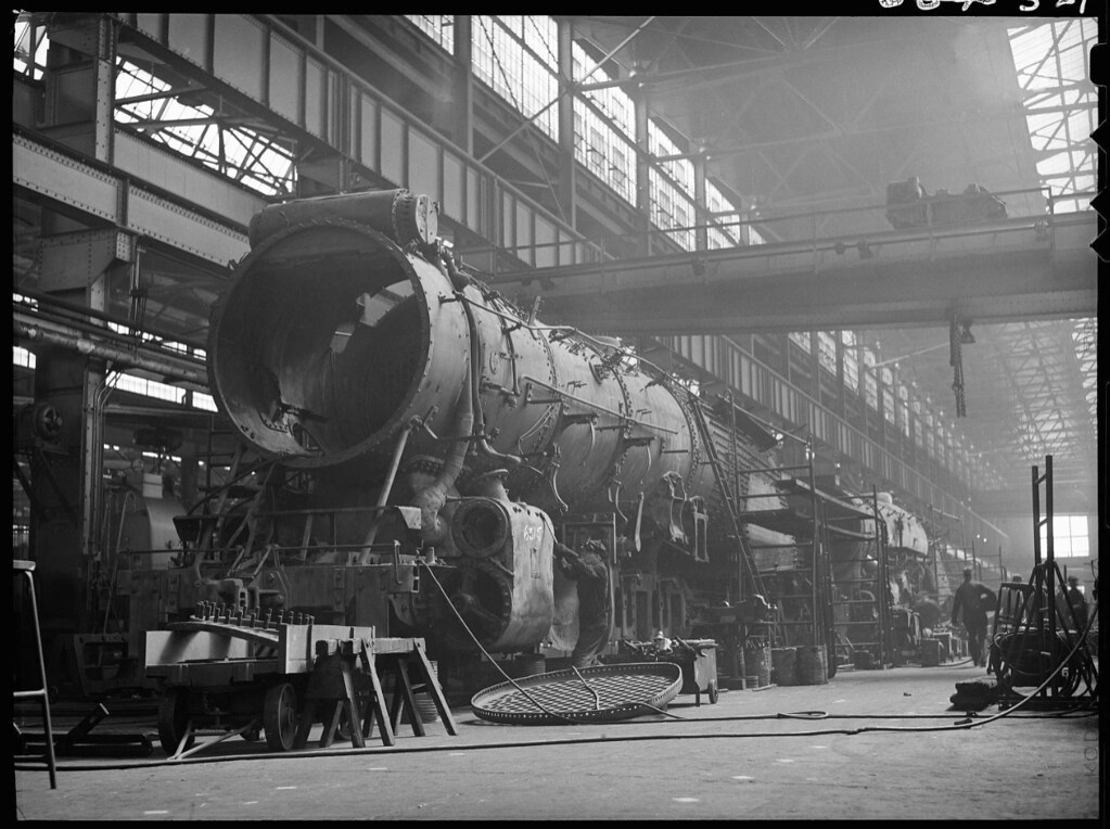 Steam overhaul West Burlington shops of the CB&Q, Iowa. Ru… Flickr