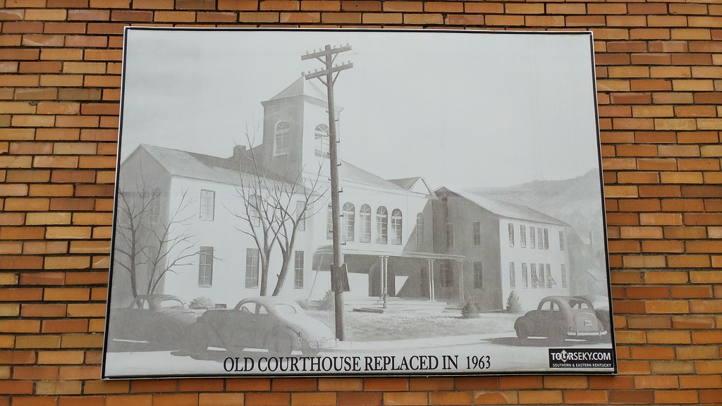 Old Courthouse, Prestonsburg, KY Prestonsburg, KY (Floyd C… Flickr