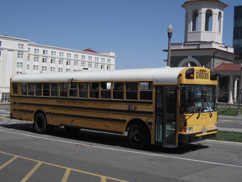 Harrisonburg City Bus 37 200405 IC RE RBus201 Flickr