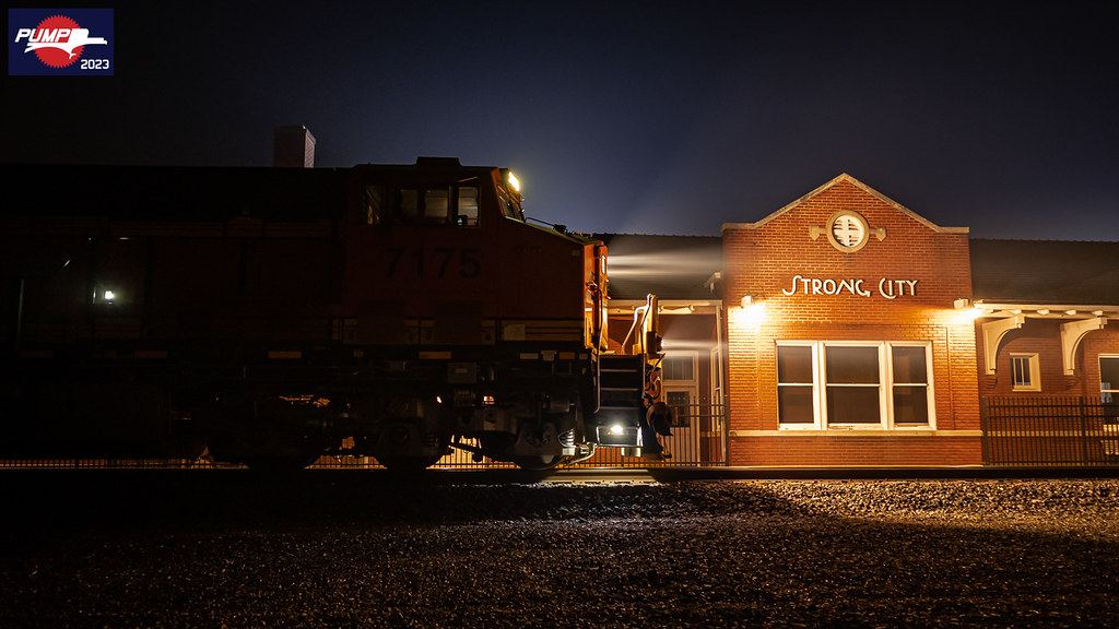 Smoky Strong City, KS We're caught in traffic ahead stoppe… Flickr