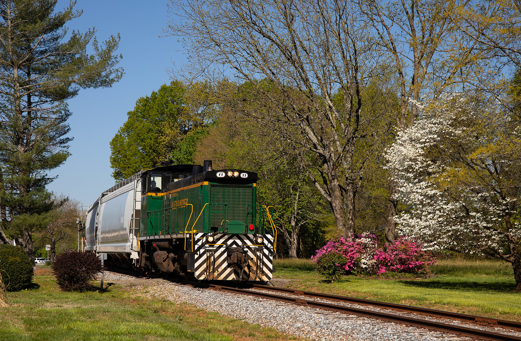ARC Alexander Railroad SW1500 11 Northbound Hiddenite Sha… Flickr