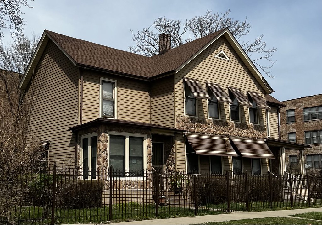 Awnings in Chicago's Austin neighborhood Debbie Mercer Flickr