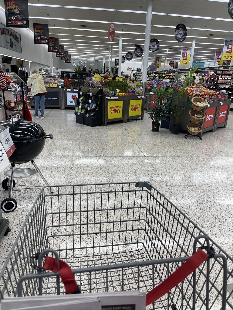 New signage at HyVee, Kirksville, Mo a photo on Flickriver