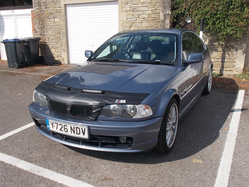 2001 BMW 325Ci SE Seen in Church Street Car Park, Melksham… Flickr