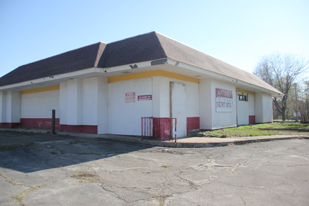 McDonald's Saybrook, OH Picture taken 4/15/23 Please con… Flickr