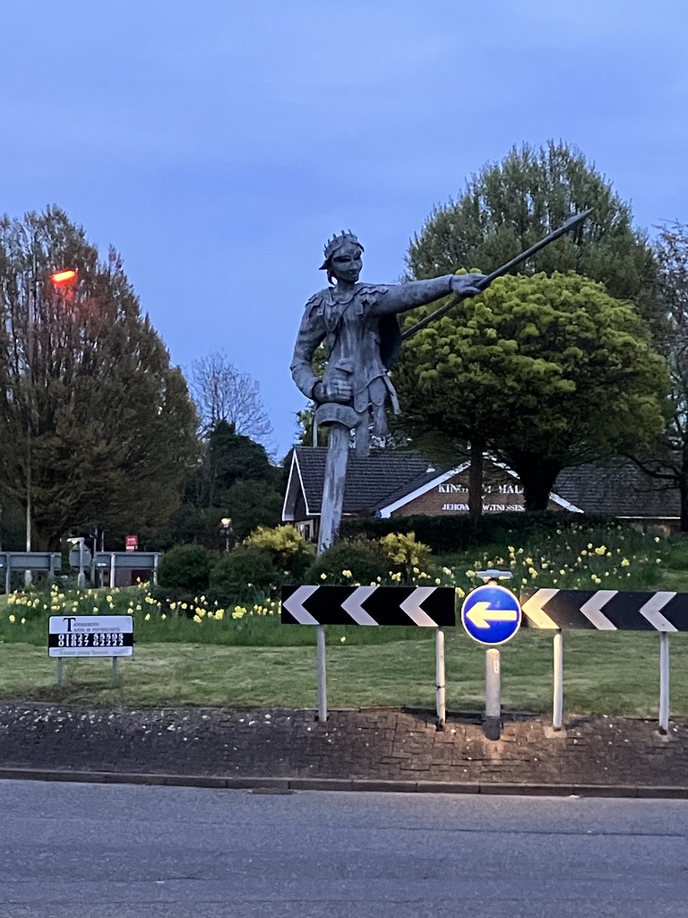 Tamworth Statue of Æthelflæd, Lady of Mercia. Martin Walker Flickr