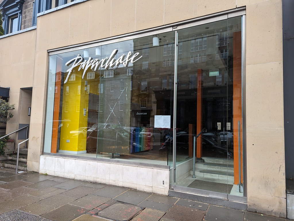 Paperchase, Street, Edinburgh, April 2023 Great sho… Flickr