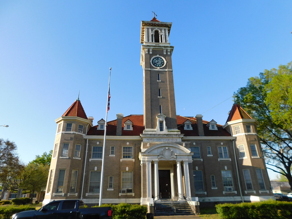 Monroe County Courthouse Clarendon, Arkansas The Classical… Flickr