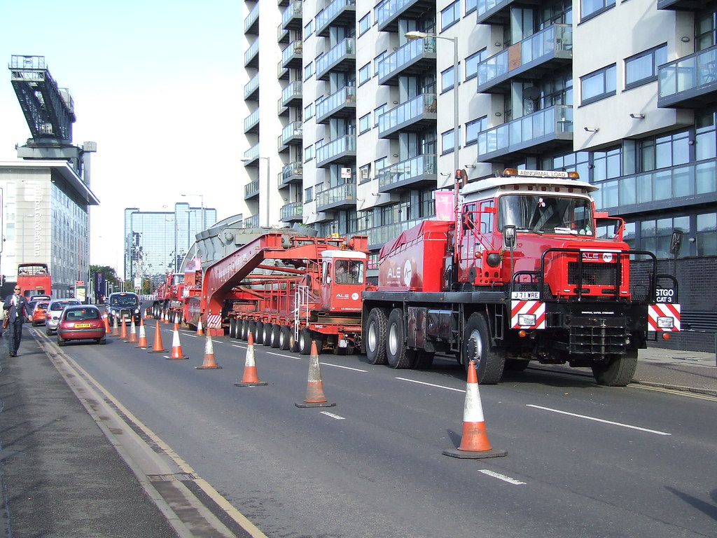 ALE Transporter on the Broomielaw in Glasgow ALE lorry loa… Flickr