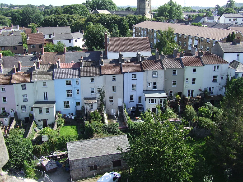 Chepstow Houses These photos are from 2013. My full photo … Flickr
