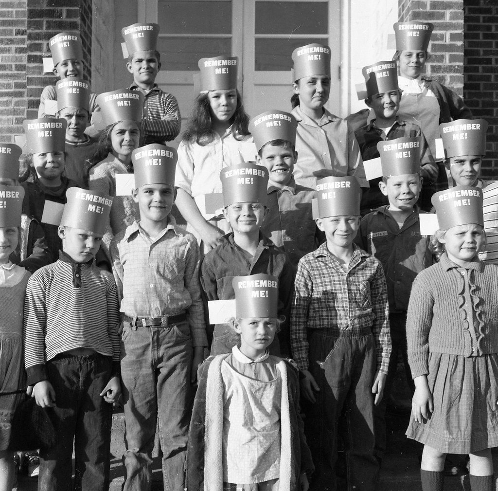 Beulah Heights Newspaper 11301966 A group of children fr… Flickr