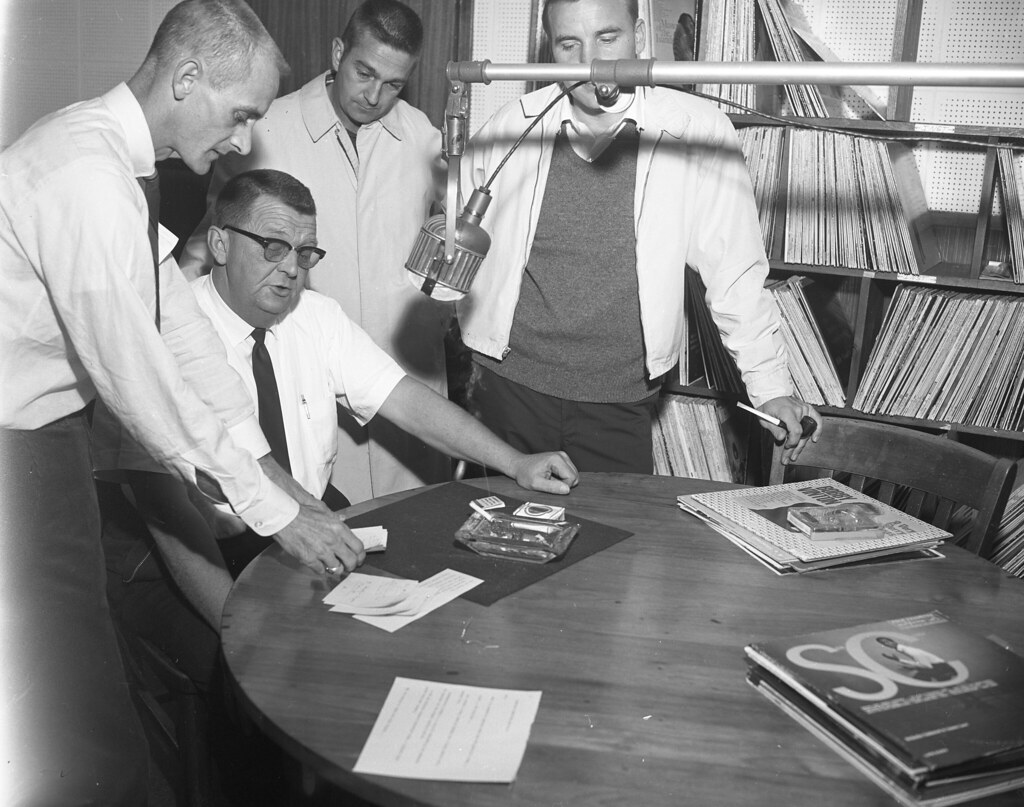 Beulah Heights Newspaper 11301966 Oris Meece, seated, em… Flickr