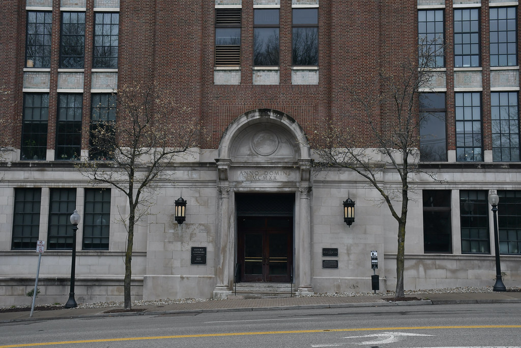Main Entrance, The Baldwin Apartments, Gilbert Street, Cin… Flickr