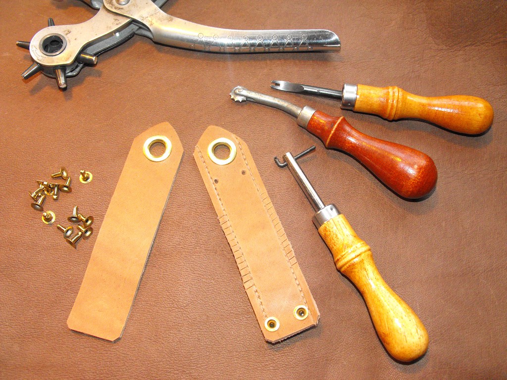 Why is a Falconry Equipment Supplier Important? A Falconry… Flickr