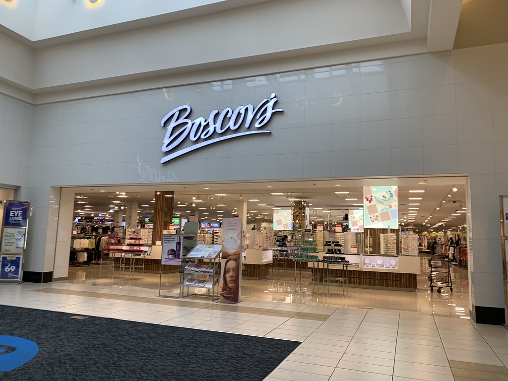 Boscov’s Erie, PA Originally opened as Sears in 1975 as … Flickr