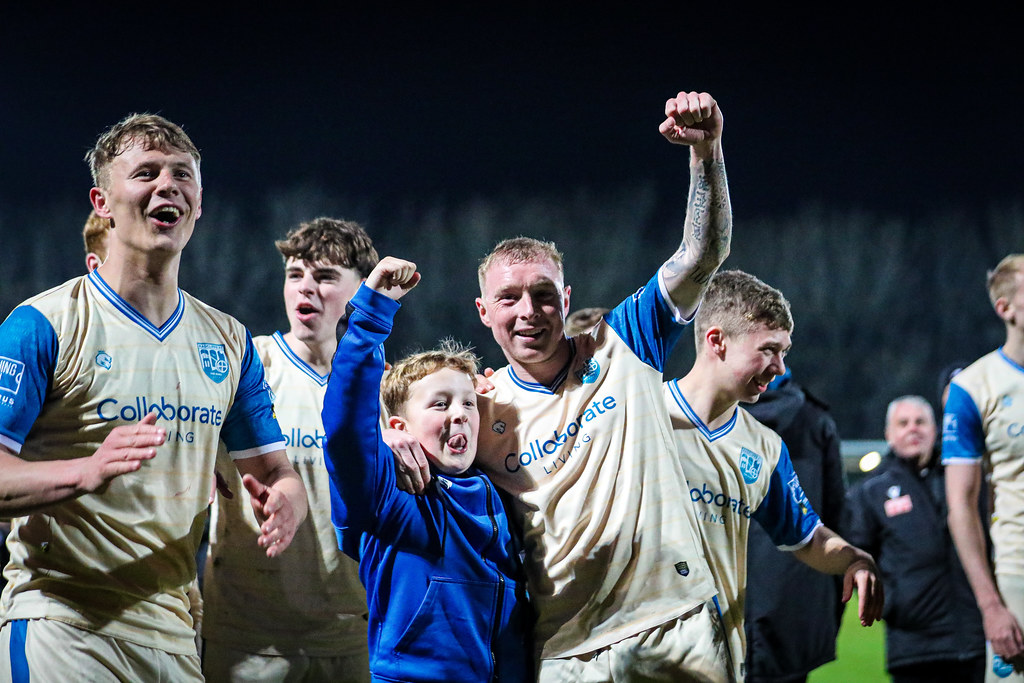 Radcliffe FC vs Wythenshawe Town FC (Frank Hannah Premier … Flickr