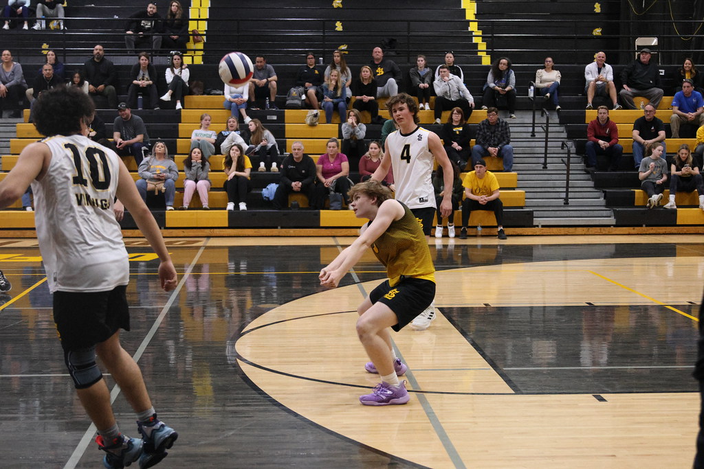 STL_4646 20230418 Varsity Boys Volleyball vs St. Rita STL