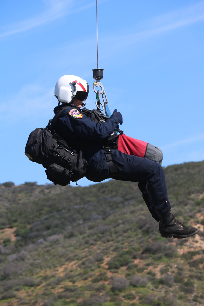 2023 SDU Helitack Hoist Rescue Training Crews from Gillesp… Flickr