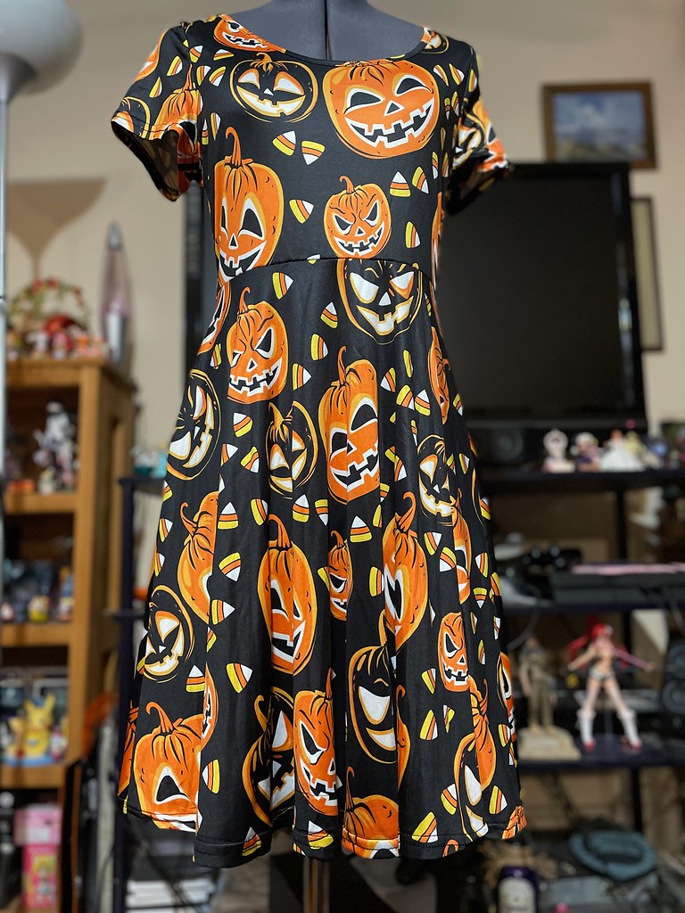 Halloween_black_dress_1 Rebecca P Flickr