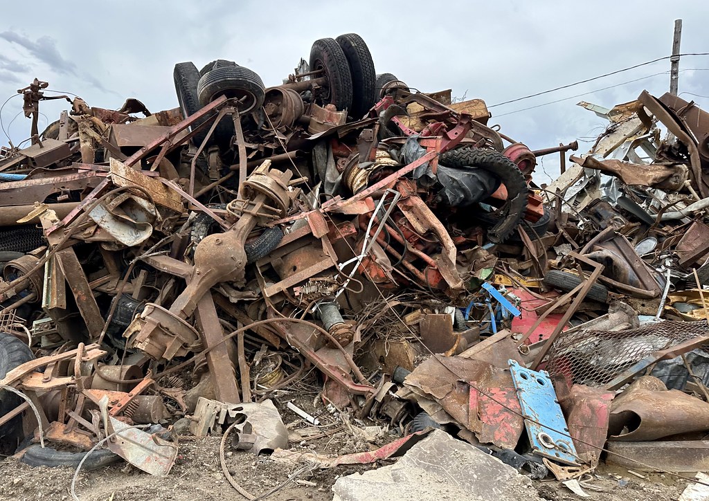Scrap Yard Vistas Yesterdays pilgrimage to the local scrap… Flickr