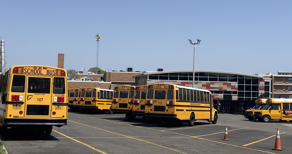 Mineola Public Schools 107 & friends HuntingtonCoachPhotography Flickr