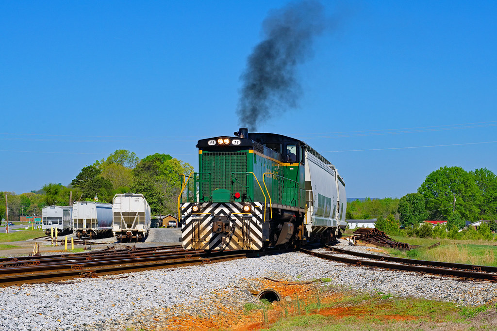 Alexander RR 11, Hiddenite, Taylorsville, North Carolina_ Flickr