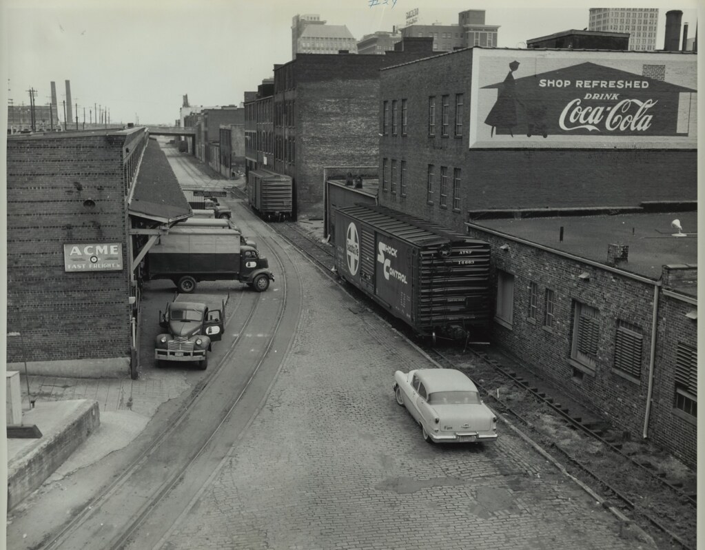 Division Avenue, Birmingham, AL 1960 L.A. Dubose photo. U.… Flickr