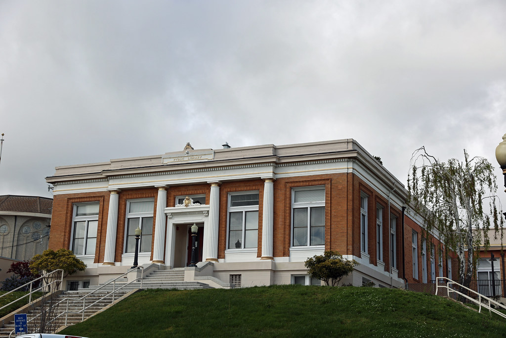 GV2A2606 Grand Avenue Library, South San Francisco, San Ma… Flickr