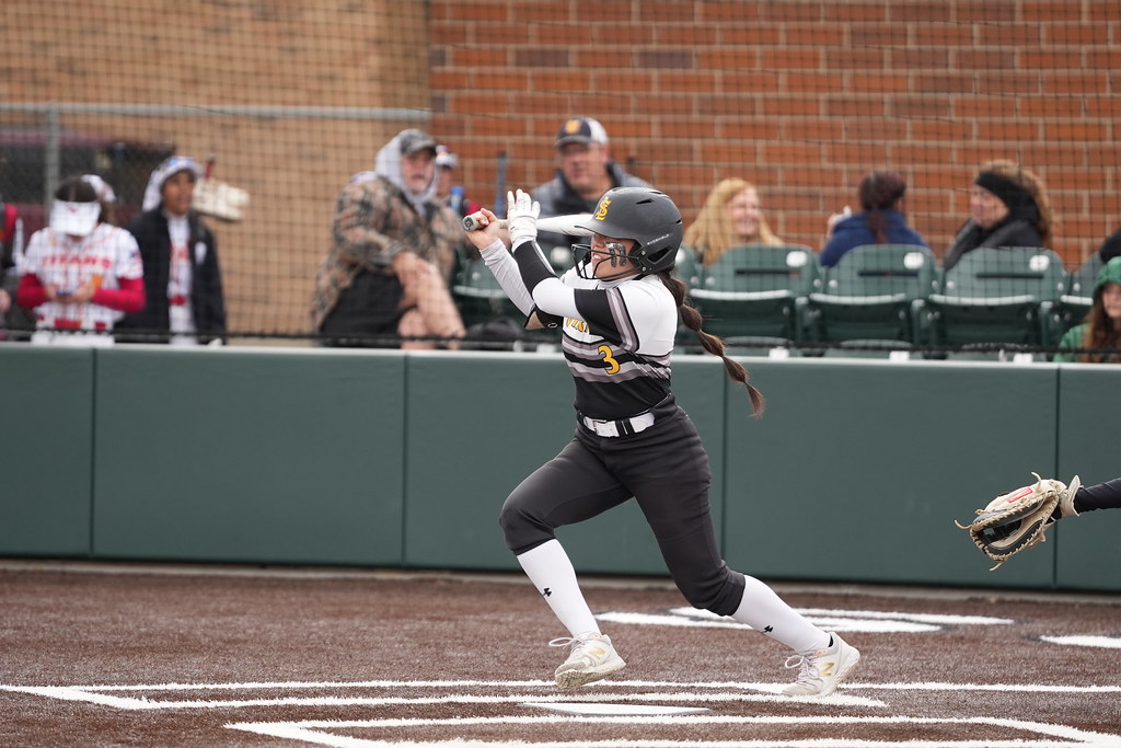 CPG07319 20230422 Varsity Softball vs Oak Forest STL Athletics