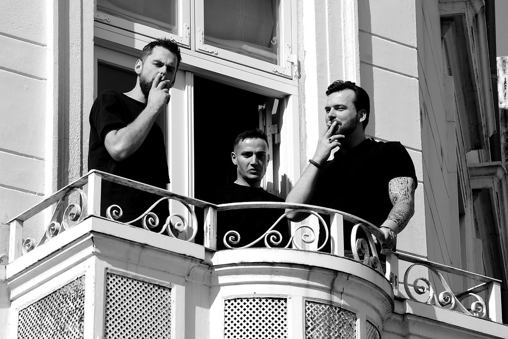 Smoker's Corner Pixsson Flickr