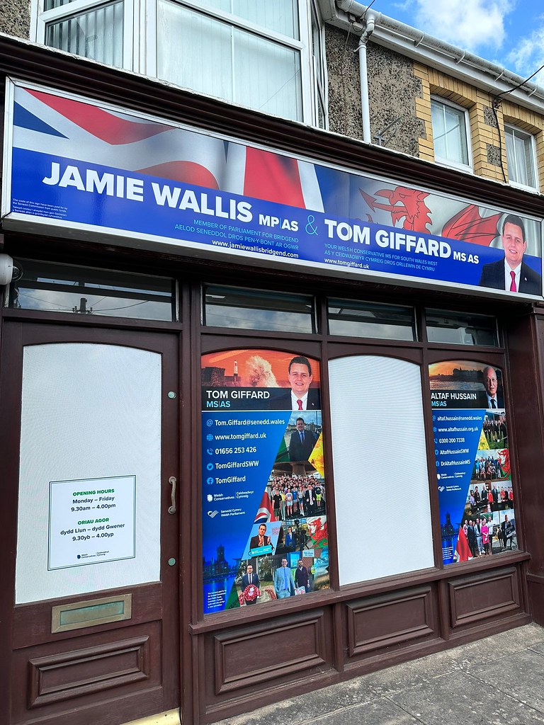 Tom Giffard Office Flickr