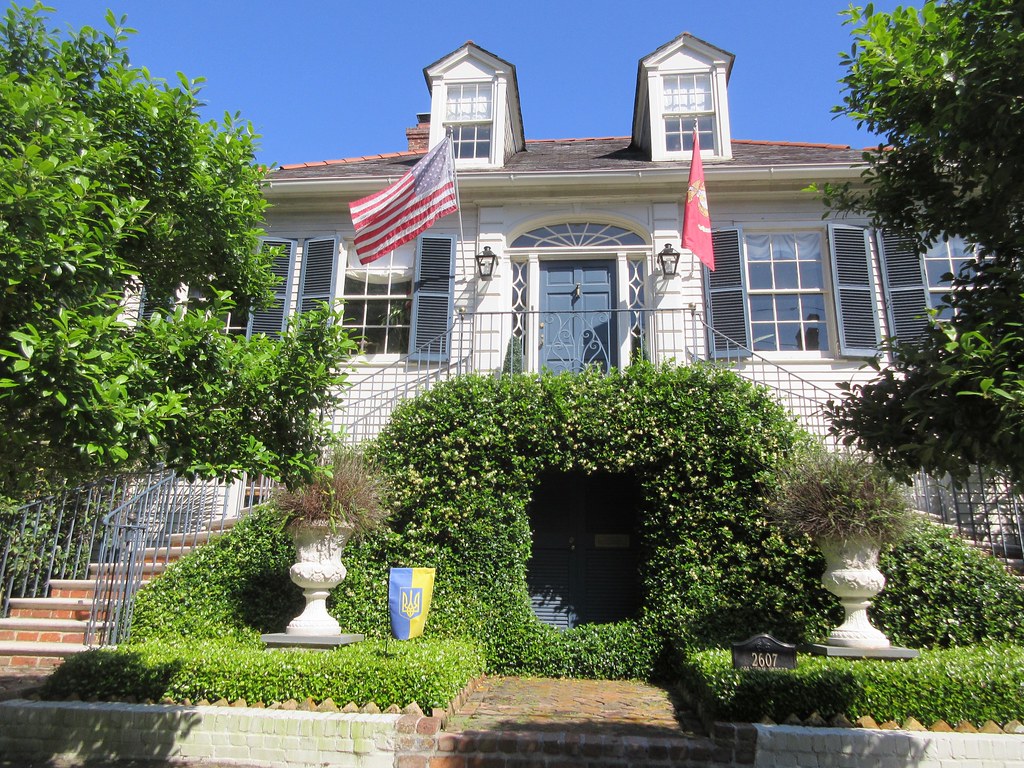 Coliseum Street, Garden District, New Orleans Old style do… Flickr