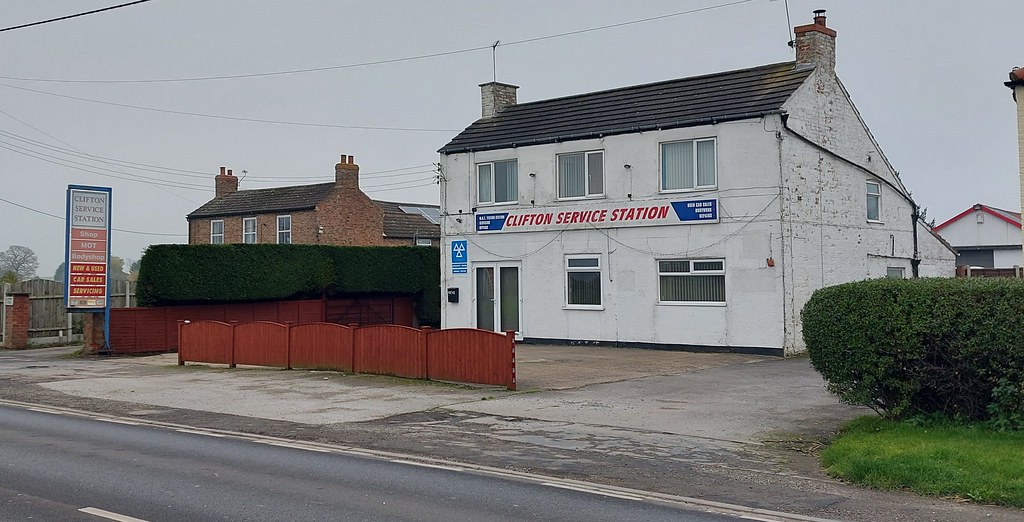 Ex Northern Energy Clifton Service Station, Howden Rd, H… Flickr