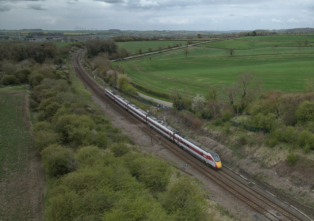 800201 1B85 1324 Lincoln Central to Kings Cross approachin… Flickr