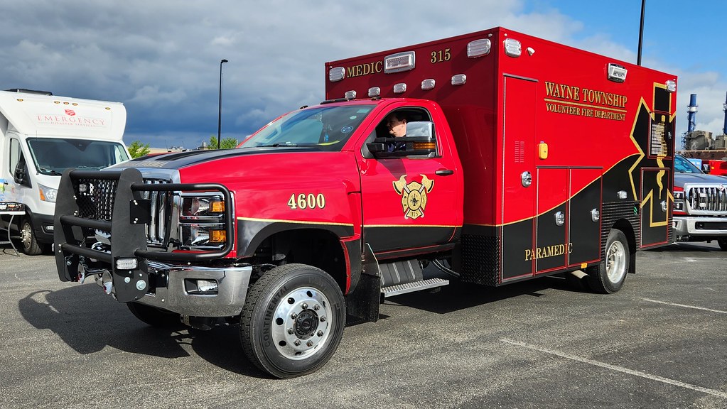 Medic 315 Wayne Township Fire Department Hamilton County, … Flickr