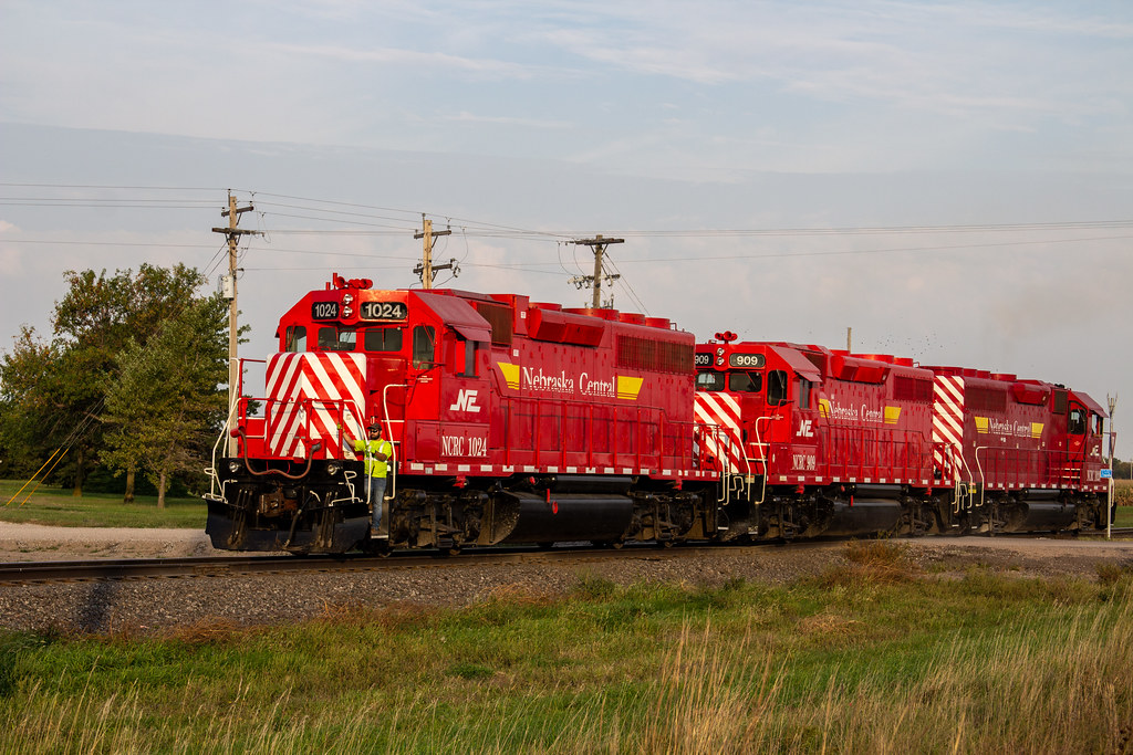 Nebraska Central Railroad Nebraska Central GP383’s 1024, … Flickr