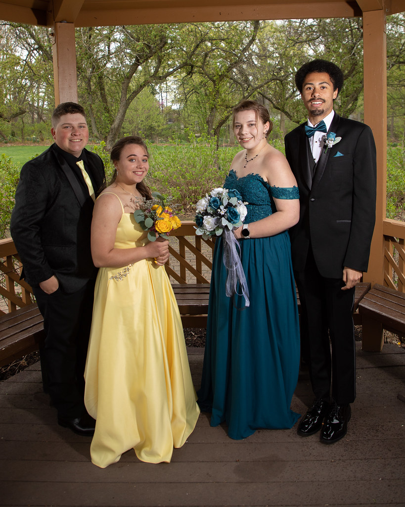 ROBERT ABIGAIL KYLE MACEY AT OGDEN GARDENS6886 David Centifanto Flickr