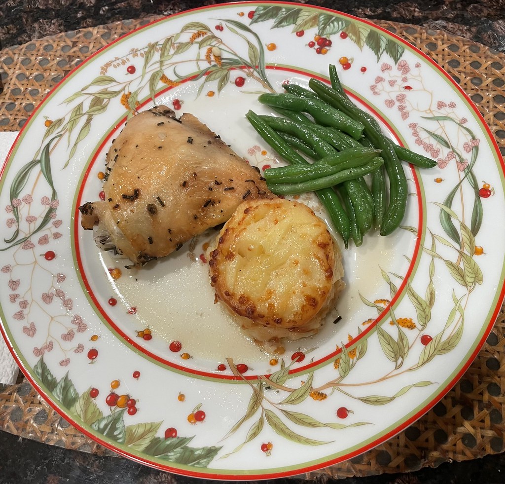 Wegmans (Takeout) Rosemary Roast Chicken Potato Gratin Se… Flickr