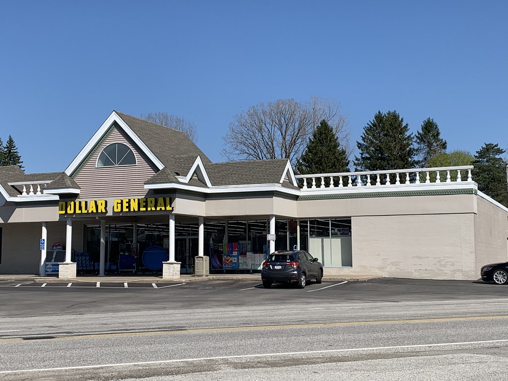 Dollar General Erie, PA This originally opened as Kearsa… Flickr