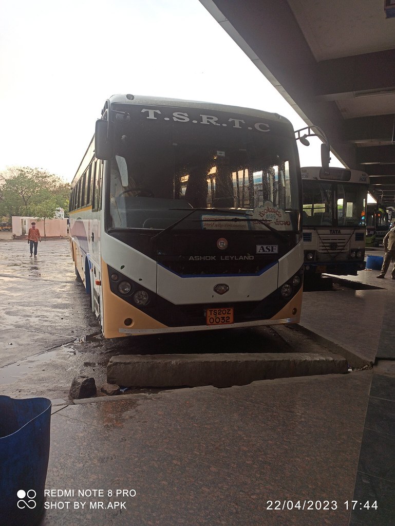 TSRTC buses clicked at Karimnagar, Hanmakonda, Warangal t… Flickr