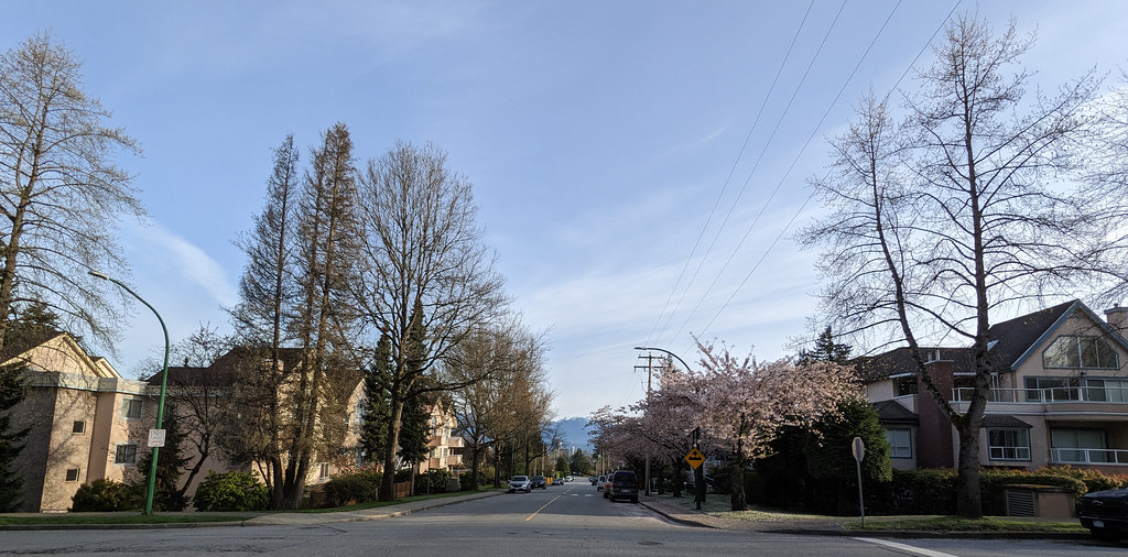 Sunshine and warm weather 117/365, Garden Village, Burnaby… Flickr