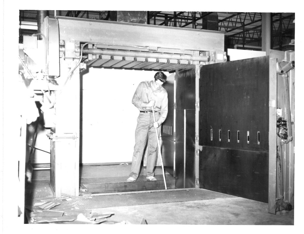 David Troyer Caption David Troyer, Delavan, Illinois, wor… Flickr