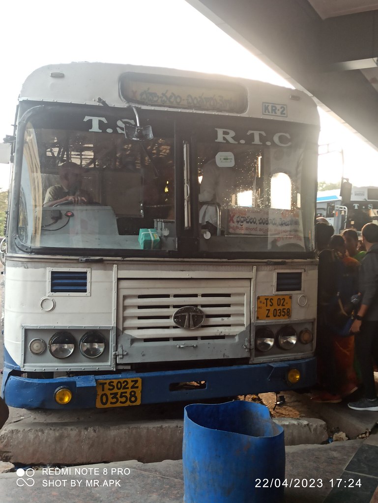 TSRTC buses clicked at Karimnagar, Hanmakonda, Warangal t… Flickr
