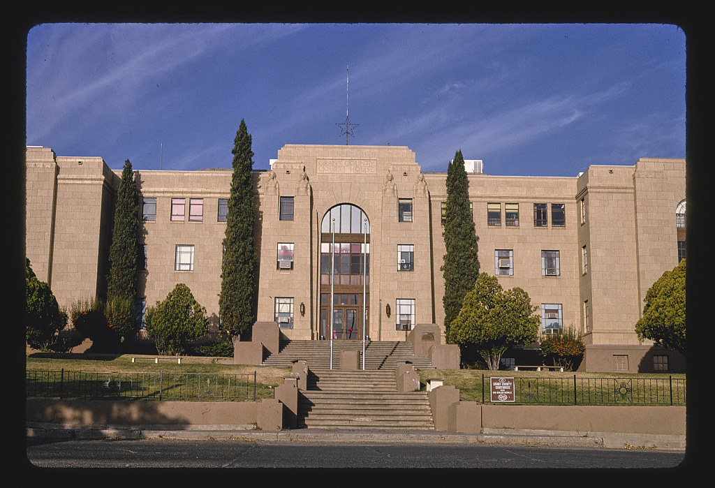 Grant County Courthouse, straight on, closer, Copper Stree… Flickr