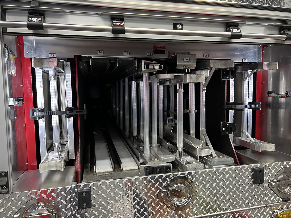 New FDNY Seagrave Aerial A 2023 Seagrave Attacker 100’ Rea… Flickr