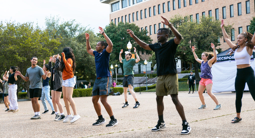 41023_gregorygymdanceoutthestress_JuliusShieh_IMG_… Flickr