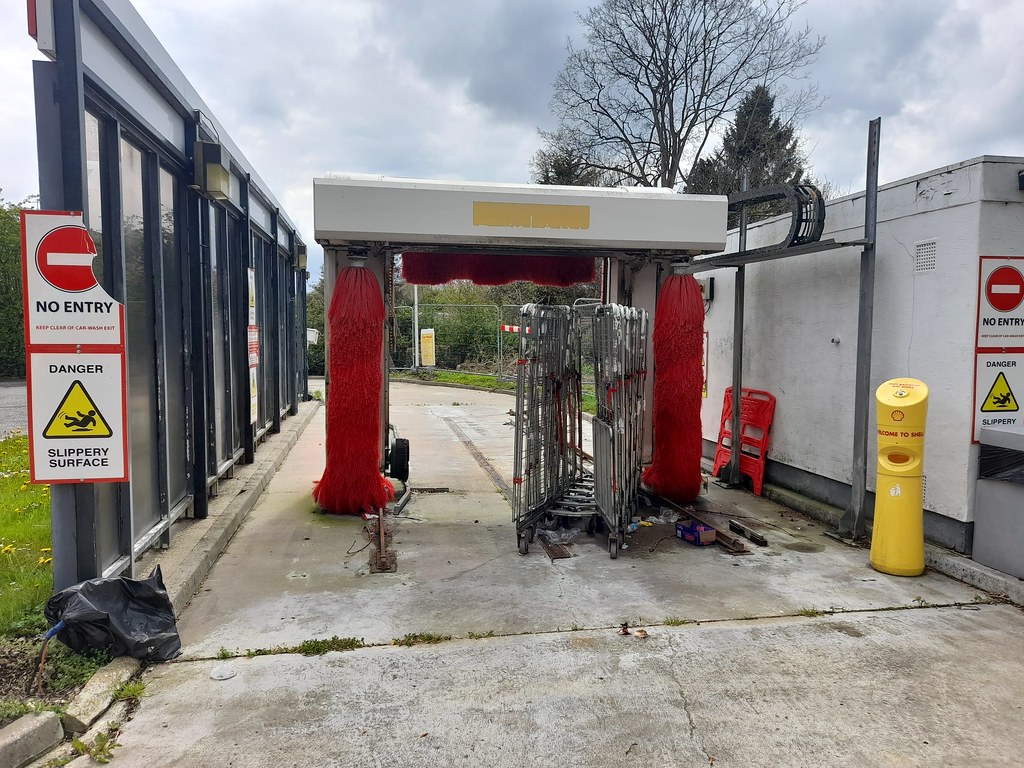 Abandoned Shell car wash, Stortford An abandoned … Flickr