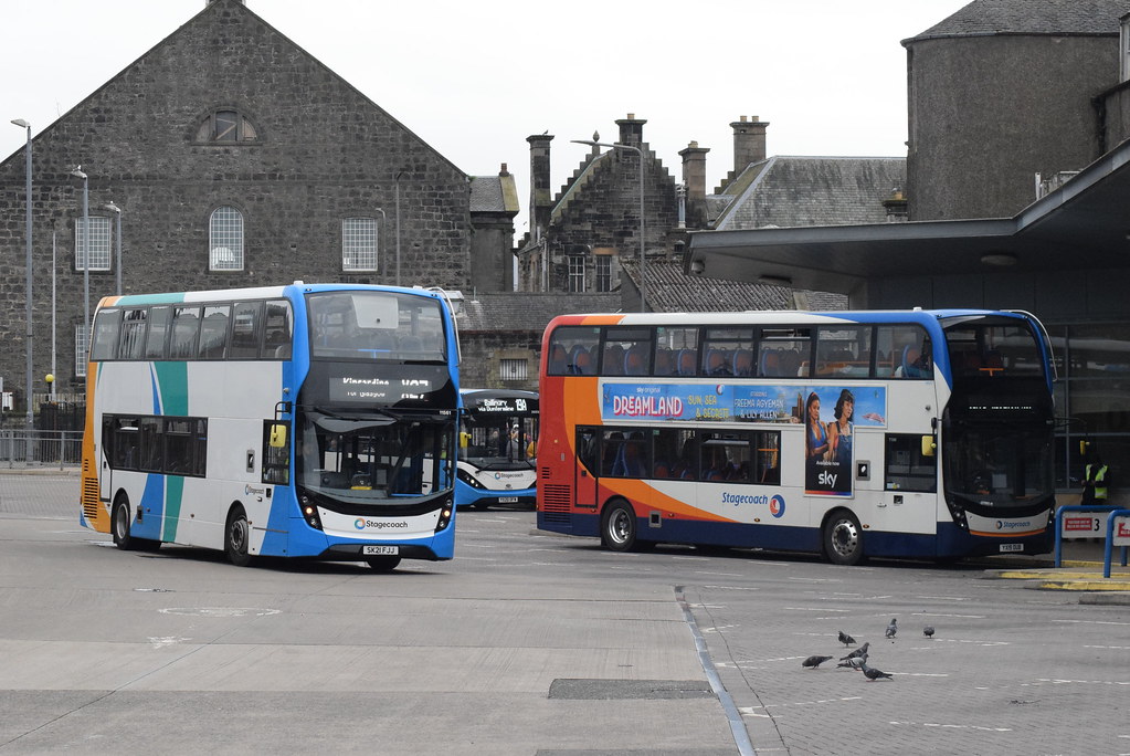 SES 11561 and 11177 Dunfermline bus station Stagecoach E… Flickr